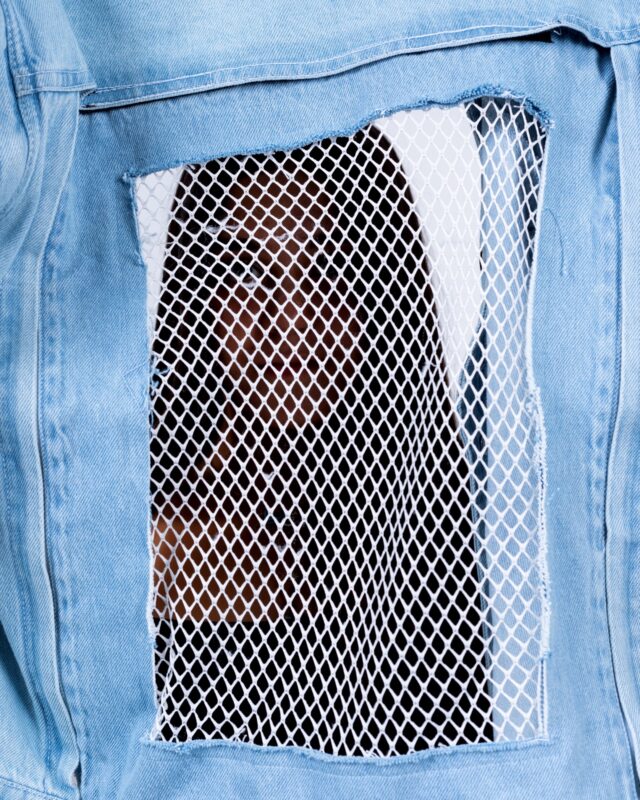 Mesh back