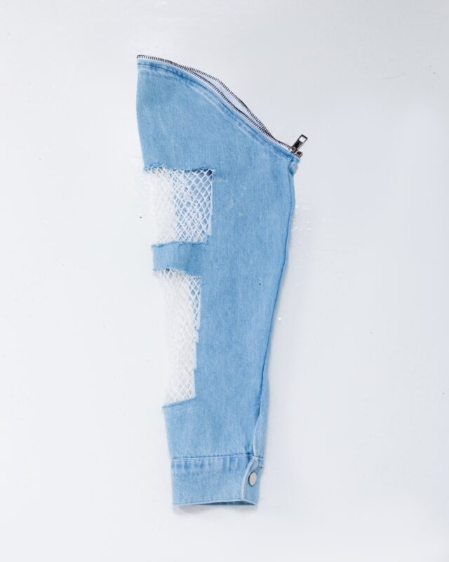 Mesh pair of sleeves